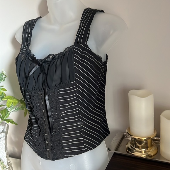 Stretchy pinstripe ruffle bustier-style top with faux corset hooks - Picture 2 of 7
